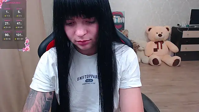 JuicyJess online show from May 27, 2026, 7:43 pm
