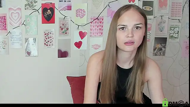 Snapshot of little_radiant_sun chatting on September 30, 2025, 10:32 am little radiant sun online show from September 30, 2025, 10:32 am