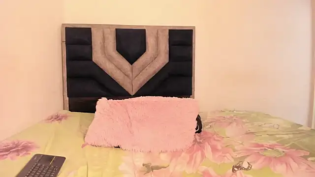 TiiffanyEvans1 online show from March 4, 2026, 5:31 pm