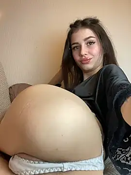 Snapshot of SofiaLaLight chatting on February 2, 2025, 4:11 pm SofiaLaLight online show from February 2, 2025, 4:11 pm