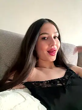 Snapshot of SofiaLaLight chatting on January 15, 2026, 9:45 am SofiaLaLight online show from January 15, 2026, 9:45 am