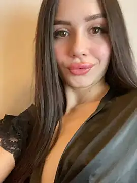 Snapshot of SofiaLaLight chatting on February 9, 2025, 12:30 pm SofiaLaLight online show from February 9, 2025, 12:30 pm