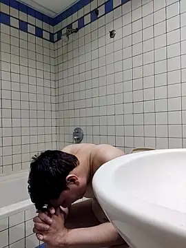 Snapshot of ZIMMY25 chatting on April 8, 2026, 1:56 pm ZIMMY25 online show from April 8, 2026, 1:56 pm