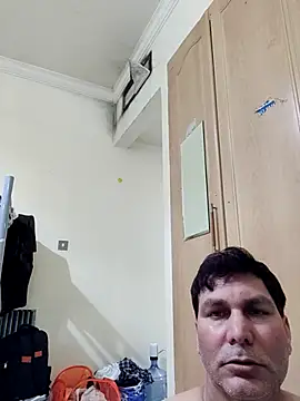 Snapshot of ZIMMY25 chatting on April 10, 2026, 5:03 am ZIMMY25 online show from April 10, 2026, 5:03 am