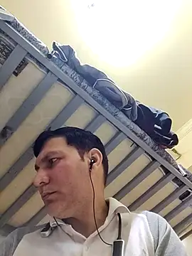 Snapshot of ZIMMY25 chatting on March 16, 2026, 3:59 pm ZIMMY25 online show from March 16, 2026, 3:59 pm