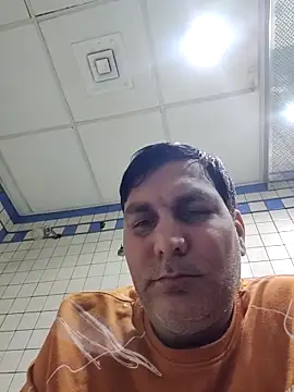 Snapshot of ZIMMY25 chatting on April 2, 2026, 3:24 am ZIMMY25 online show from April 2, 2026, 3:24 am