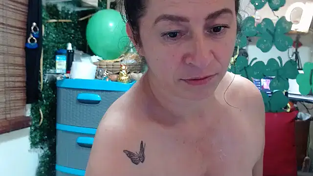 mariposa hot online show from March 21, 2025, 3:02 pm