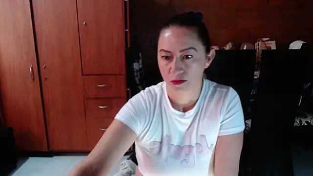 mariposa hot online show from January 14, 2025, 12:14 pm