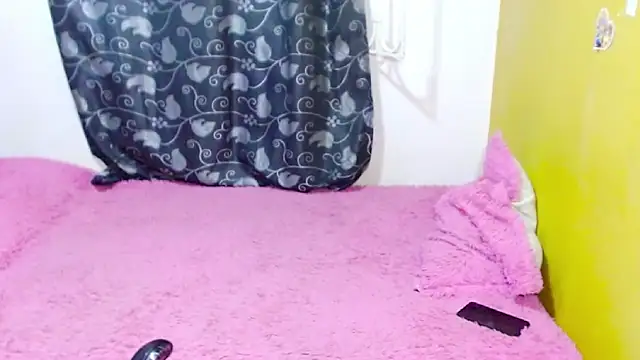 Queen camila online show from December 9, 2024, 11:13 pm