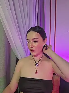 Snapshot of Kate_Amaretto_ chatting on February 27, 2026, 11:48 pm Kate Amaretto online show from February 27, 2026, 11:48 pm