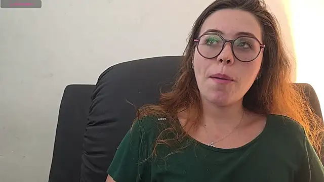 irinasweet27 online show from October 3, 2025, 1:09 am