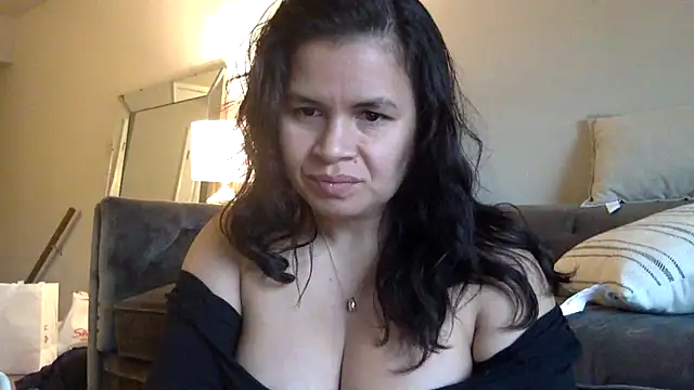 meepicgirl online show from March 8, 2026, 1:03 pm