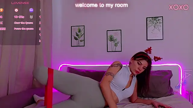 Snapshot of MeganGaleHorny chatting on December 27, 2024, 8:24 am MeganGaleHorny online show from December 27, 2024, 8:24 am