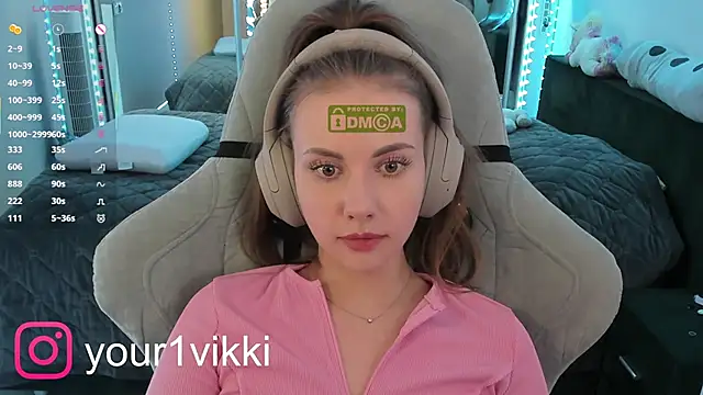 Snapshot of Vikki_Cheese chatting on February 22, 2025, 10:42 pm Vikki Cheese online show from February 22, 2025, 10:42 pm