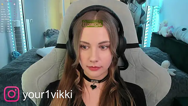 Snapshot of Vikki_Cheese chatting on February 16, 2025, 4:42 am Vikki Cheese online show from February 16, 2025, 4:42 am