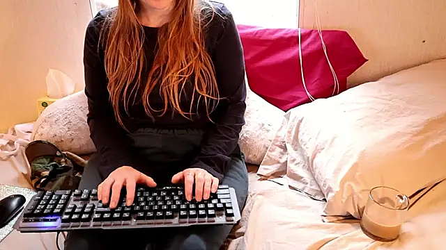 Snapshot of xxpixeyxx chatting on January 17, 2026, 2:31 pm xxpixeyxx online show from January 17, 2026, 2:31 pm