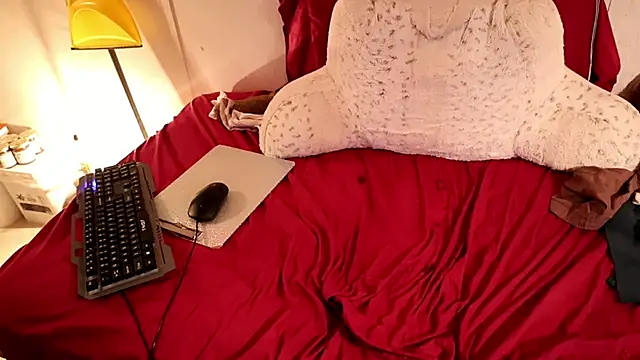 Snapshot of xxpixeyxx chatting on February 18, 2026, 3:37 am xxpixeyxx online show from February 18, 2026, 3:37 am