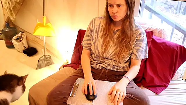 xxpixeyxx online show from November 21, 2025, 1:32 pm