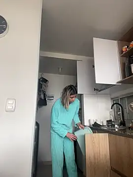 Ameellie online show from December 2, 2025, 3:03 pm