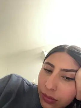 Ameellie online show from March 27, 2026, 7:48 pm