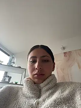 Ameellie online show from April 10, 2026, 3:30 pm