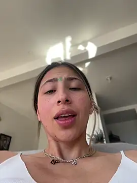 Snapshot of Ameellie chatting on May 9, 2026, 1:25 pm Ameellie online show from May 9, 2026, 1:25 pm