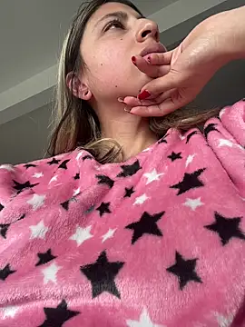 Ameellie online show from October 12, 2025, 3:57 pm