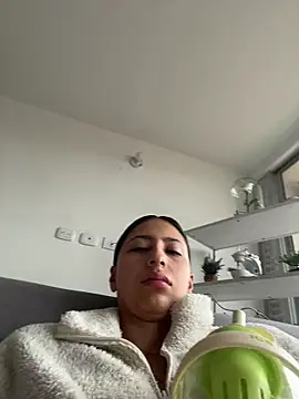 Ameellie online show from March 12, 2026, 3:38 pm