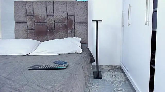 Zack Froone online show from October 11, 2025, 4:30 pm