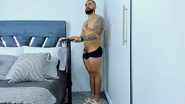 Zack Froone online show from October 20, 2025, 12:49 pm