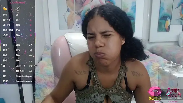 alegriamartinez online show from November 13, 2025, 6:56 pm