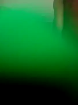 Snapshot of skiihot chatting on December 17, 2025, 5:34 am skiihot online show from December 17, 2025, 5:34 am