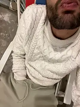 Snapshot of athenphysics chatting on January 15, 2025, 9:09 pm athenphysics online show from January 15, 2025, 9:09 pm