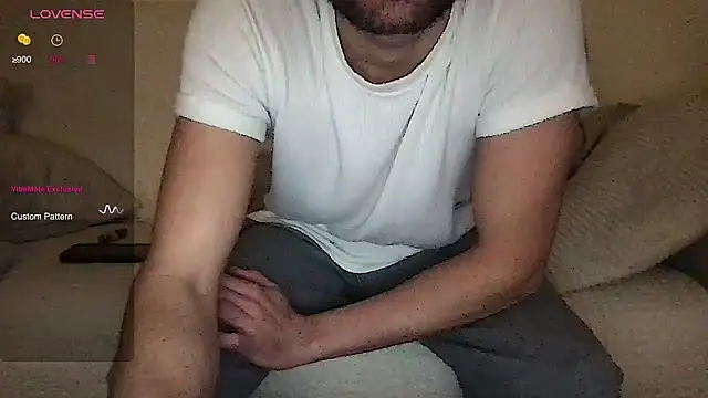 Snapshot of athenphysics chatting on January 11, 2025, 4:14 pm athenphysics online show from January 11, 2025, 4:14 pm