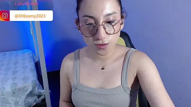 Snapshot of little__amy_ chatting on February 9, 2025, 1:22 am little amy online show from February 9, 2025, 1:22 am