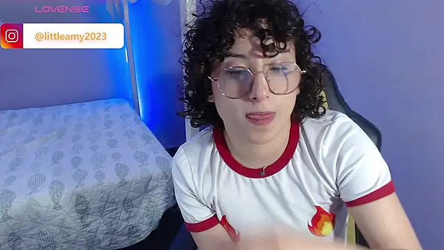 Snapshot of little__amy_ chatting on February 16, 2025, 1:58 am little amy online show from February 16, 2025, 1:58 am