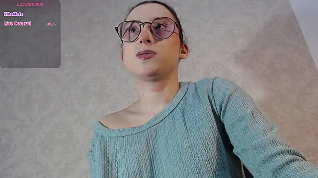 Snapshot of little__amy_ chatting on November 13, 2025, 8:57 pm little amy online show from November 13, 2025, 8:57 pm