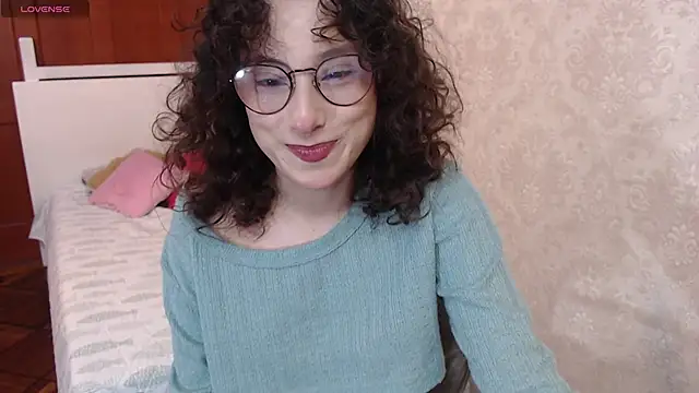 Snapshot of little__amy_ chatting on November 27, 2025, 11:05 pm little amy online show from November 27, 2025, 11:05 pm