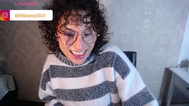 Snapshot of little__amy_ chatting on March 12, 2025, 2:09 am little amy online show from March 12, 2025, 2:09 am