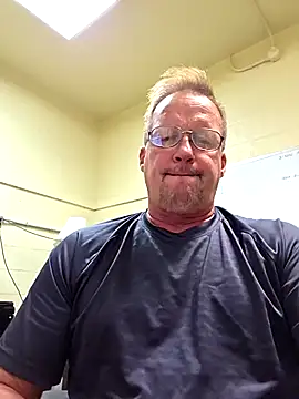 Snapshot of Cockrub1 chatting on September 17, 2025, 4:53 pm Cockrub1 online show from September 17, 2025, 4:53 pm