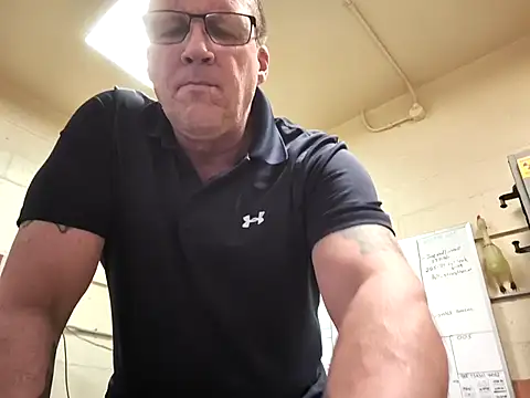 Snapshot of Cockrub1 chatting on February 22, 2026, 11:39 pm Cockrub1 online show from February 22, 2026, 11:39 pm