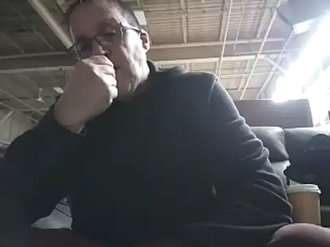 Snapshot of Cockrub1 chatting on December 27, 2024, 9:11 pm Cockrub1 online show from December 27, 2024, 9:11 pm