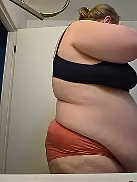 virgieblanca online show from July 5, 2026, 3:44 am