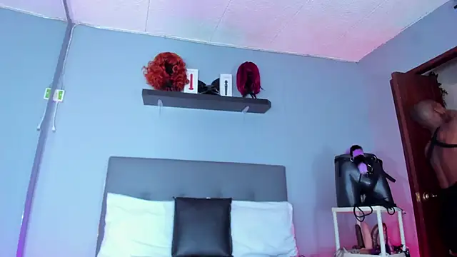 Coco Kiss online show from October 18, 2025, 3:03 pm