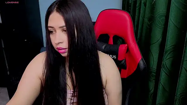 charlotee lovee69 online show from May 31, 2026, 2:50 am