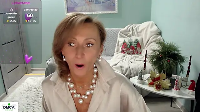 Snapshot of HornyMilf_777 chatting on January 6, 2026, 6:28 am HornyMilf 777 online show from January 6, 2026, 6:28 am