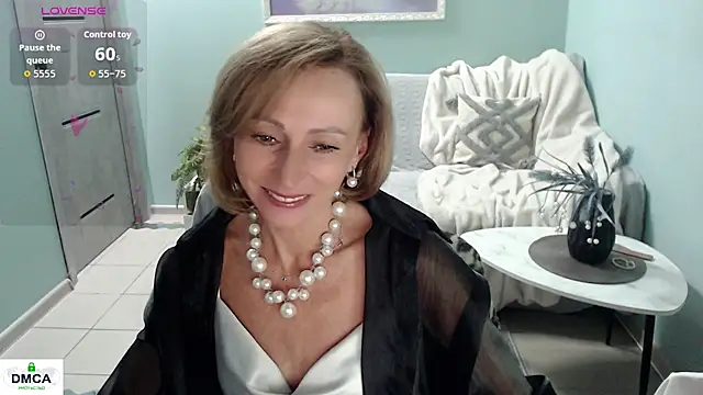 Snapshot of HornyMilf_777 chatting on June 26, 2026, 7:36 am HornyMilf 777 online show from June 26, 2026, 7:36 am