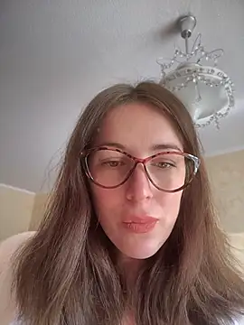 MommmyYummy online show from April 13, 2026, 11:25 am