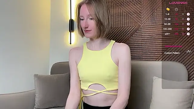 Snapshot of MonikaBos chatting on January 18, 2026, 9:18 pm MonikaBos online show from January 18, 2026, 9:18 pm