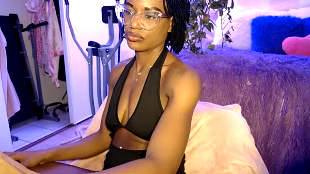 Snapshot of CocoSage chatting on July 7, 2026, 7:23 am CocoSage online show from July 7, 2026, 7:23 am